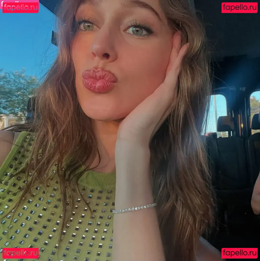 AlicexMaia Onlyfans Photo Gallery 