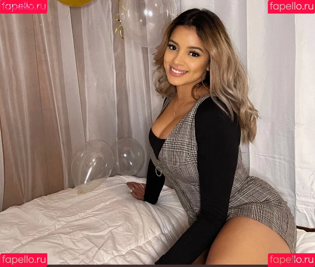 Leslie Sanchez Onlyfans Photo Gallery 