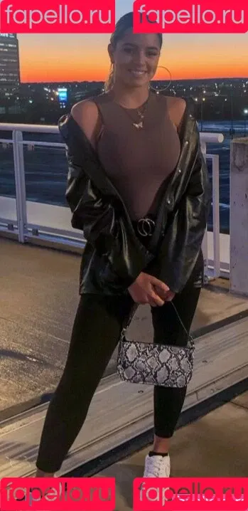 Leslie Sanchez Onlyfans Photo Gallery 