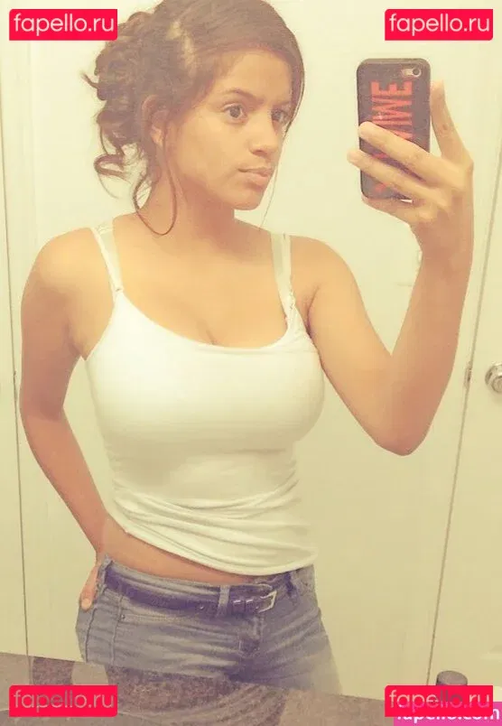 Leslie Sanchez Onlyfans Photo Gallery 