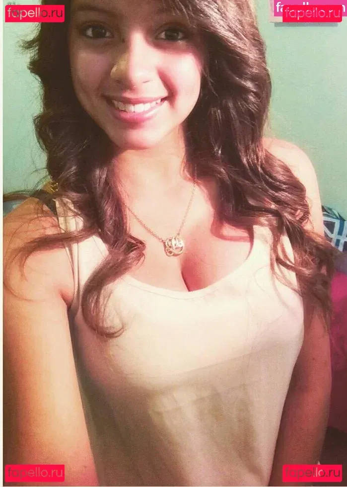 Leslie Sanchez Onlyfans Photo Gallery 