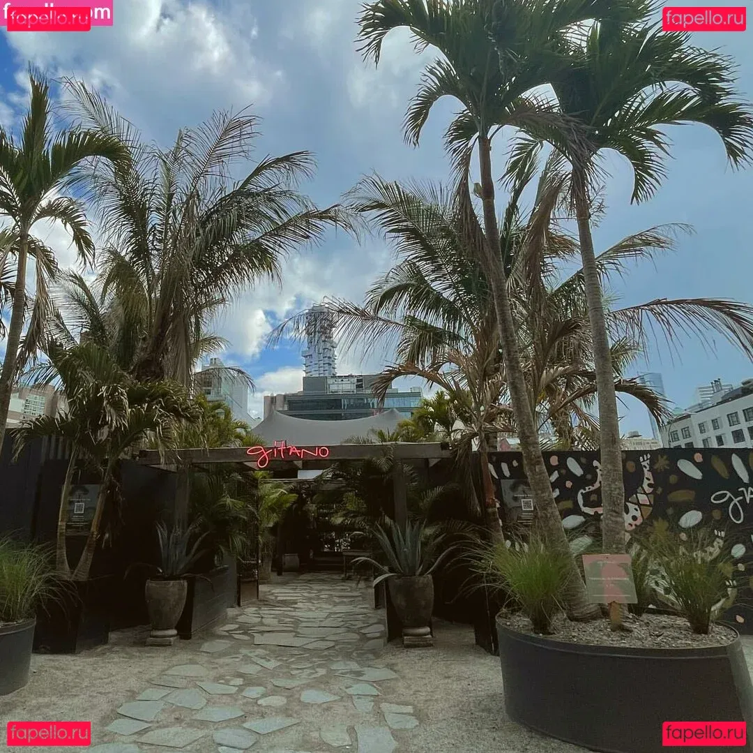 Leslie Sanchez Onlyfans Photo Gallery 