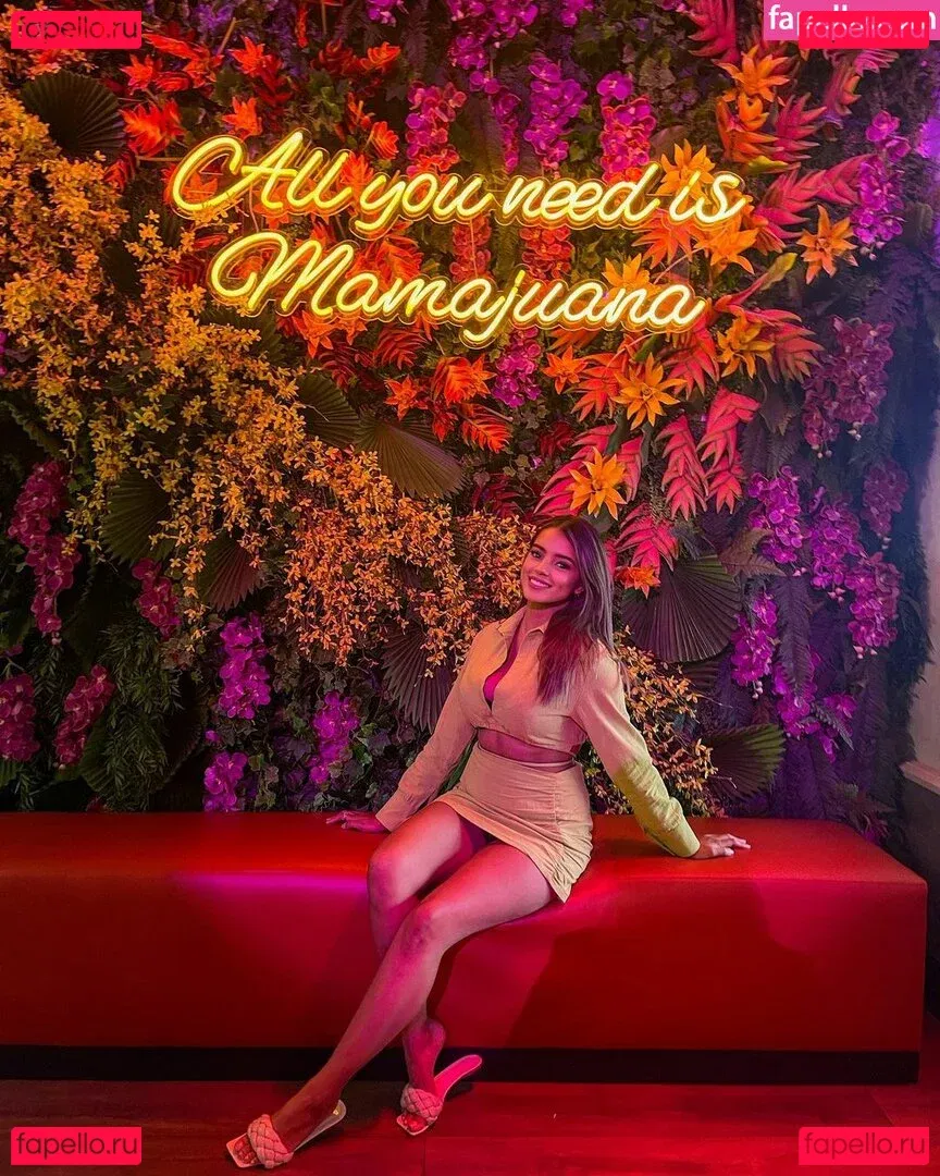 Leslie Sanchez Onlyfans Photo Gallery 