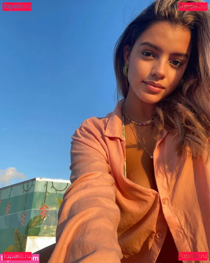 Leslie Sanchez Onlyfans Photo Gallery 