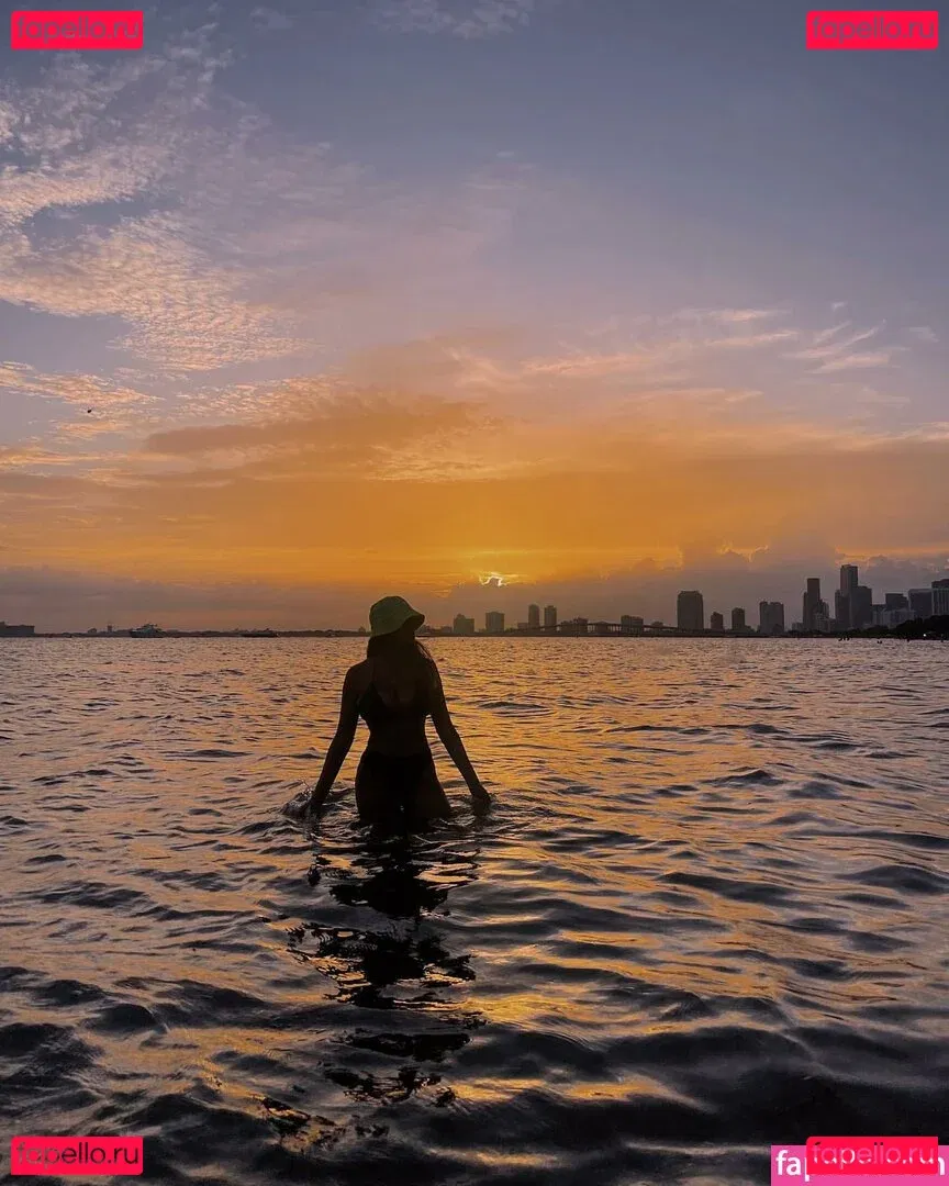 Leslie Sanchez Onlyfans Photo Gallery 