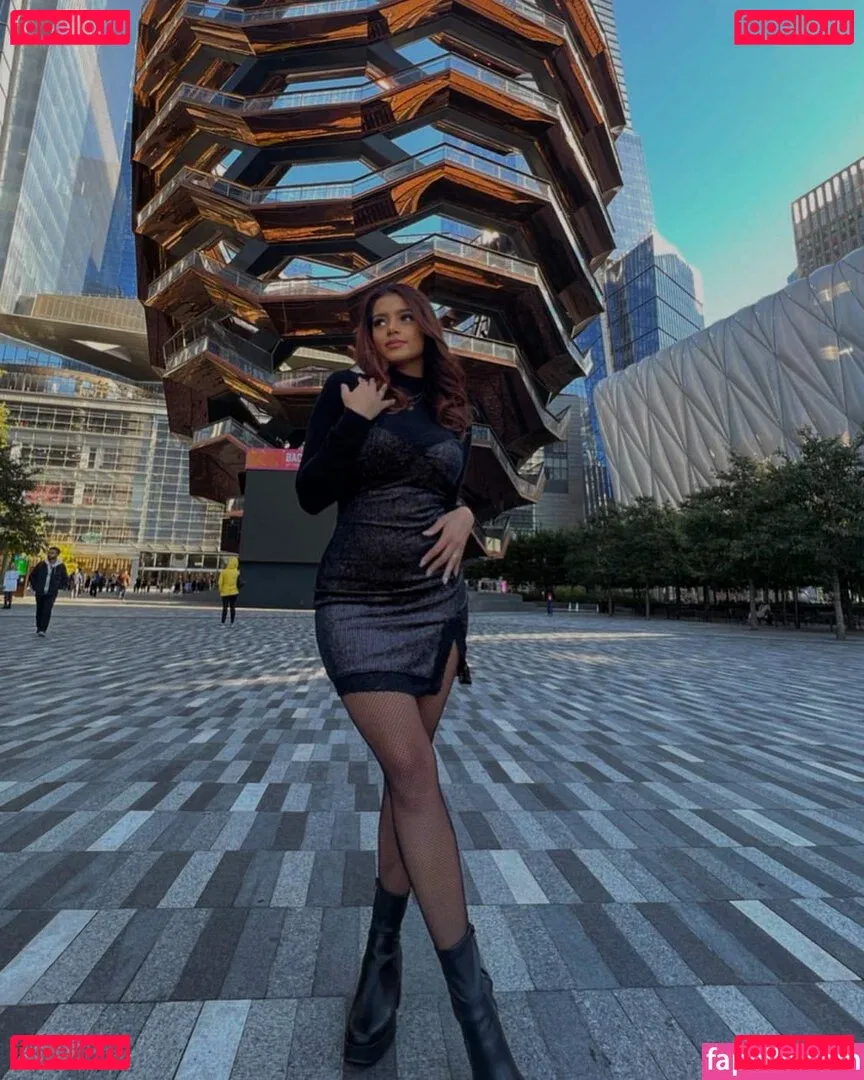 Leslie Sanchez Onlyfans Photo Gallery 