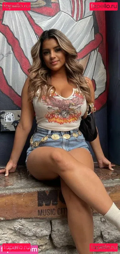 Leslie Sanchez Onlyfans Photo Gallery 