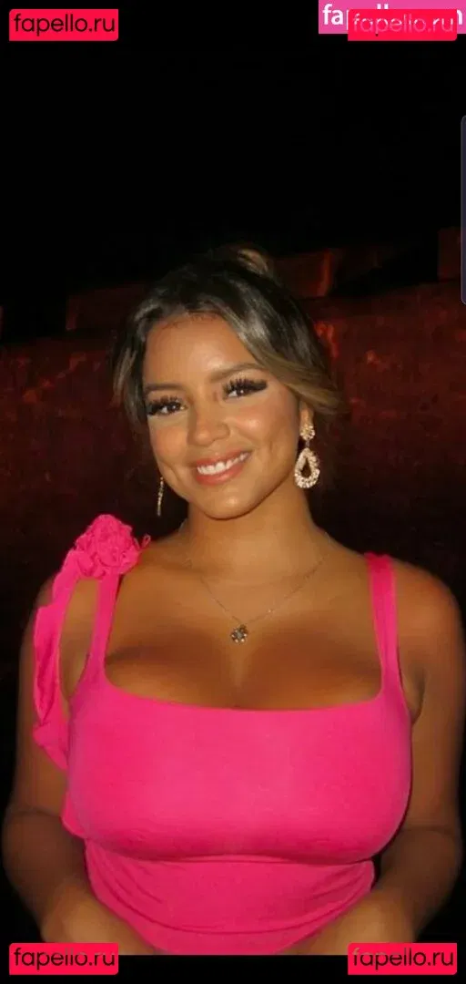 Leslie Sanchez Onlyfans Photo Gallery 