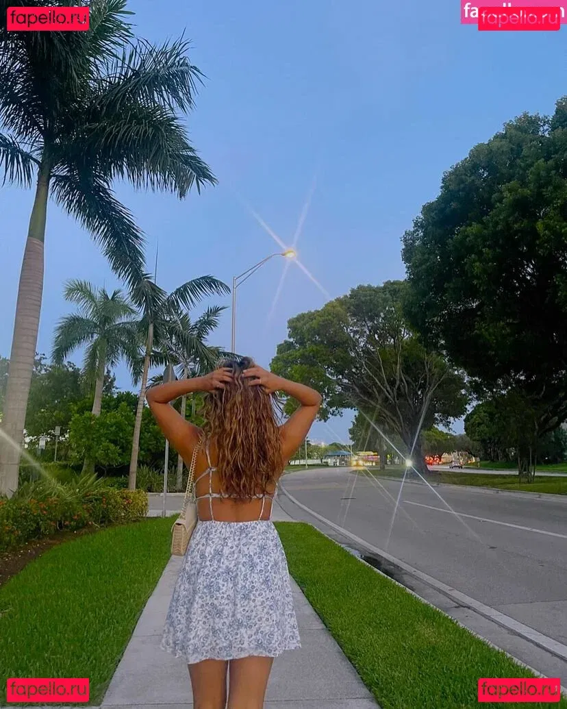 Leslie Sanchez Onlyfans Photo Gallery 