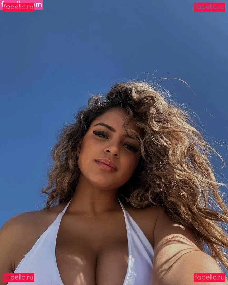 Leslie Sanchez Onlyfans Photo Gallery 