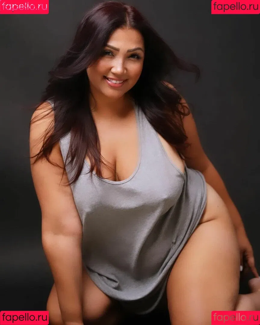 Aziastar Onlyfans Photo Gallery 