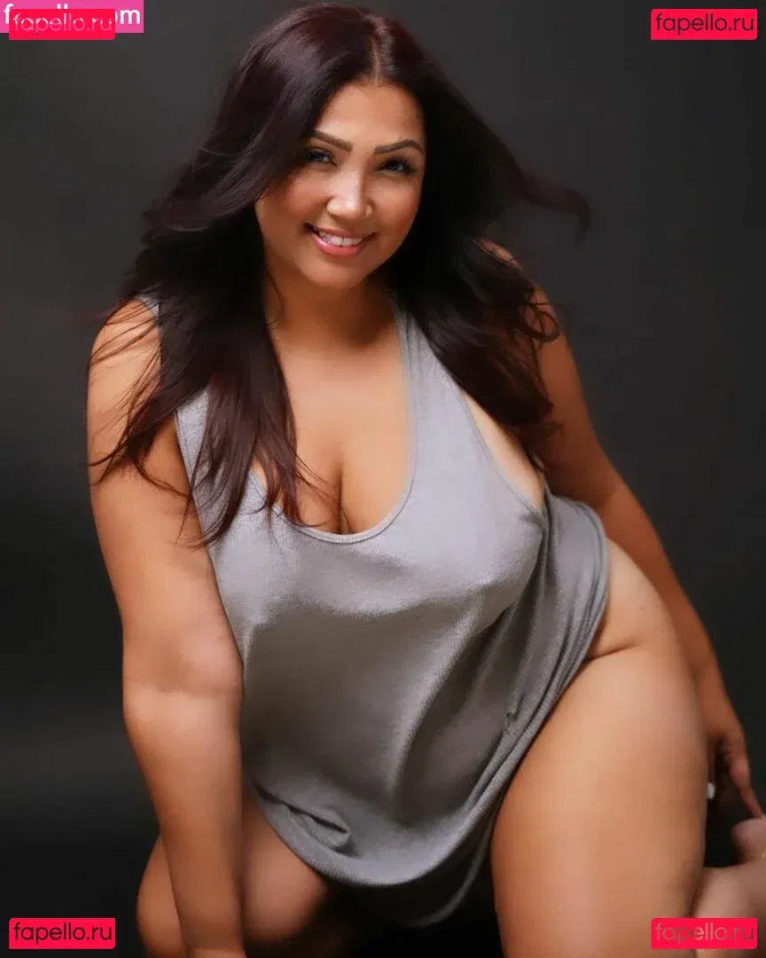 Aziastar Onlyfans Photo Gallery 