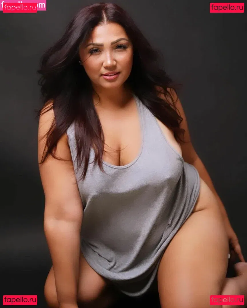 Aziastar Onlyfans Photo Gallery 