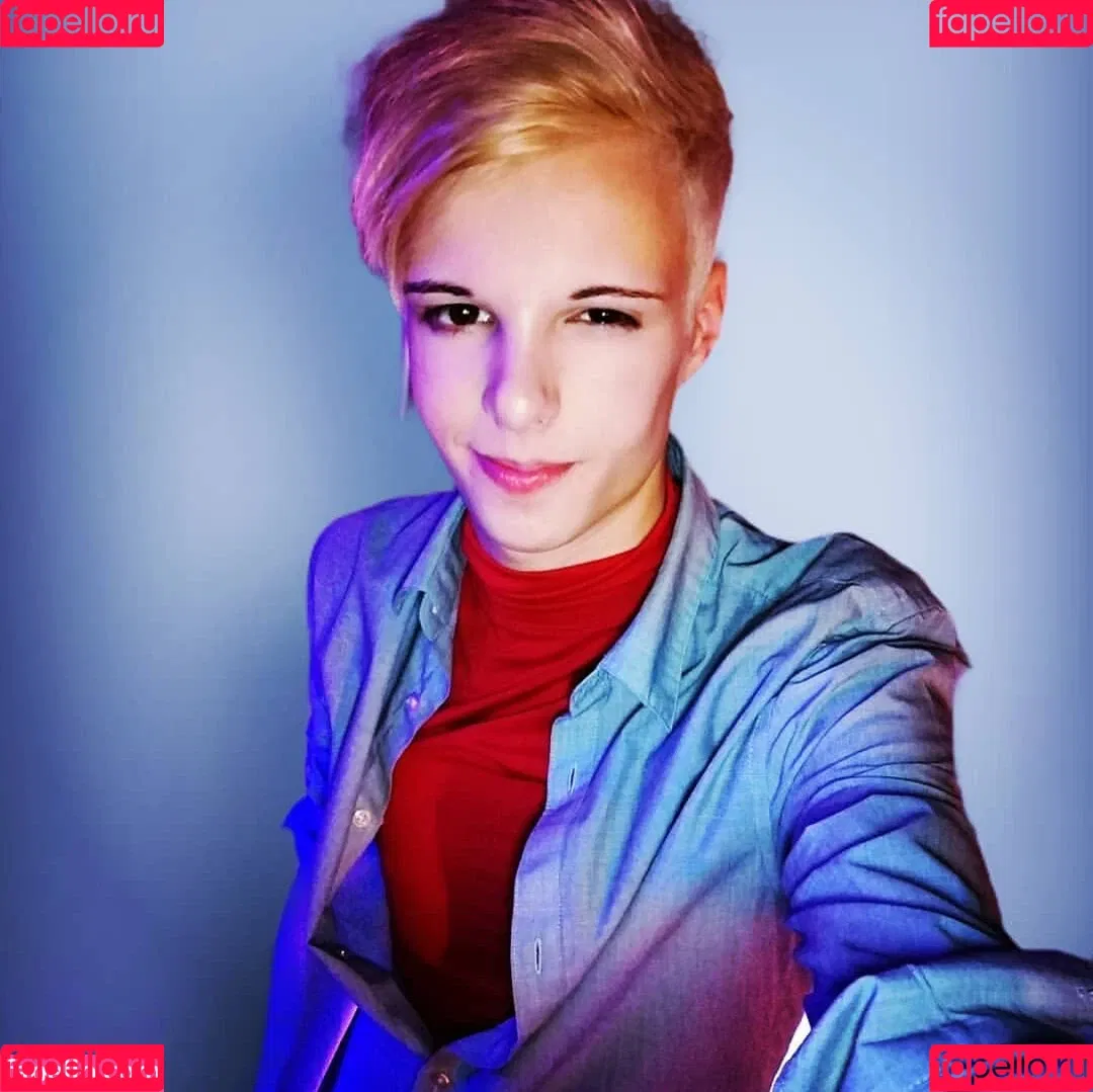 Blonditwink Onlyfans Photo Gallery 