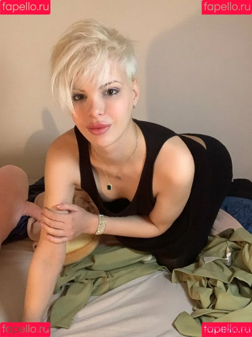 Blonditwink Onlyfans Photo Gallery 