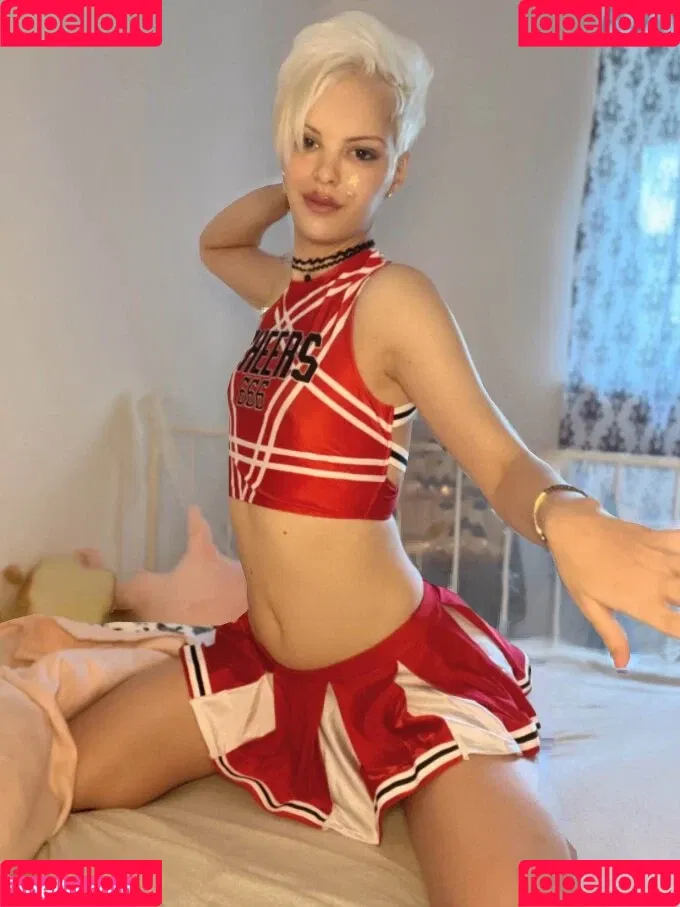 Blonditwink Onlyfans Photo Gallery 