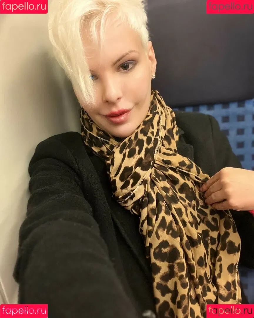 Blonditwink Onlyfans Photo Gallery 