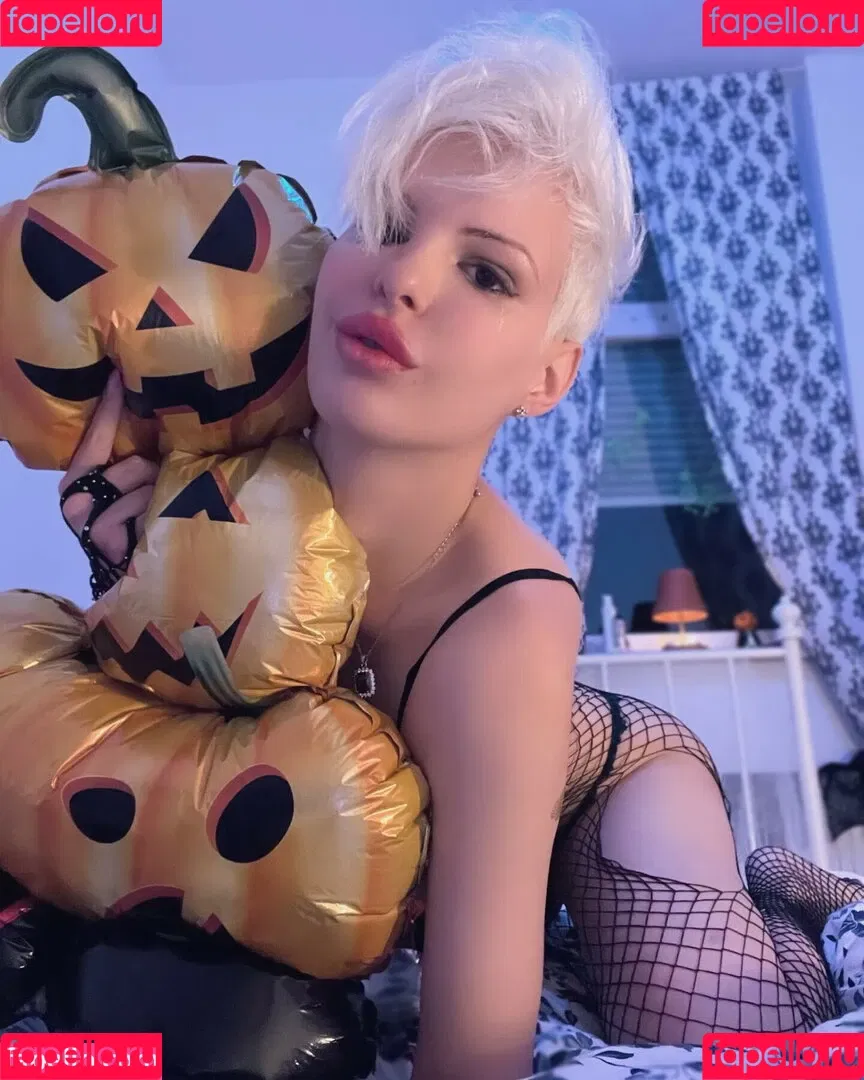 Blonditwink Onlyfans Photo Gallery 