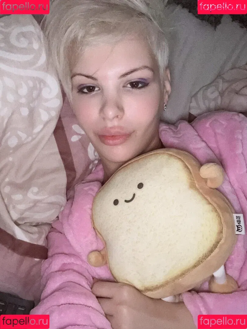 Blonditwink Onlyfans Photo Gallery 