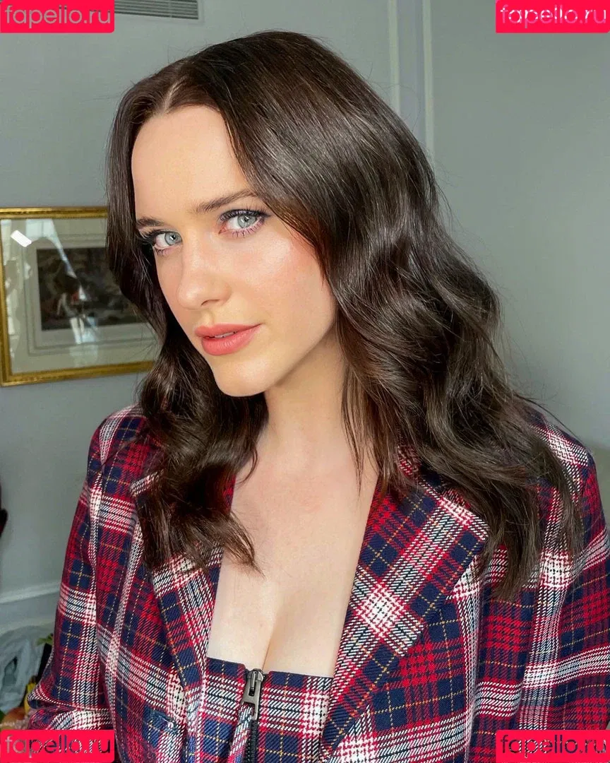 Rachel Brosnahan Onlyfans Photo Gallery 