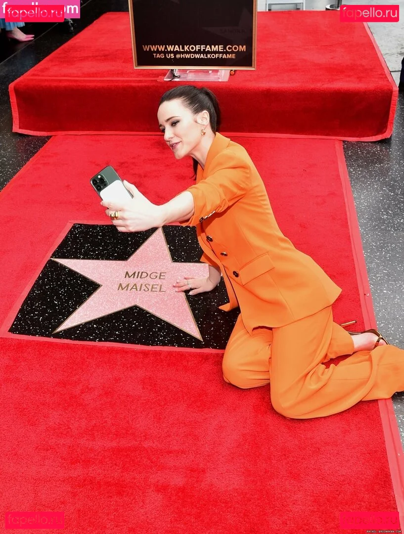 Rachel Brosnahan Onlyfans Photo Gallery 