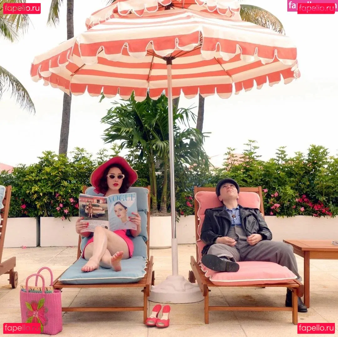 Rachel Brosnahan Onlyfans Photo Gallery 