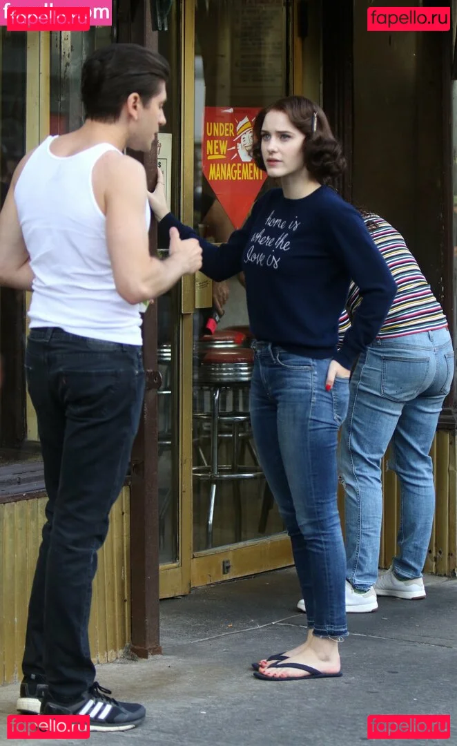 Rachel Brosnahan Onlyfans Photo Gallery 