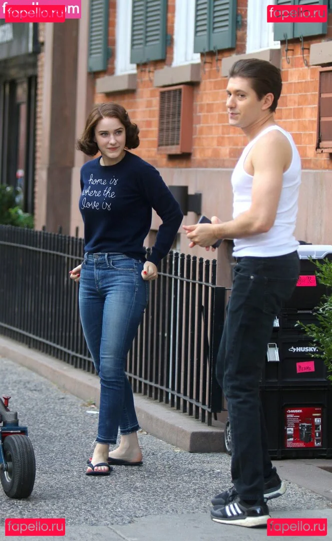 Rachel Brosnahan Onlyfans Photo Gallery 