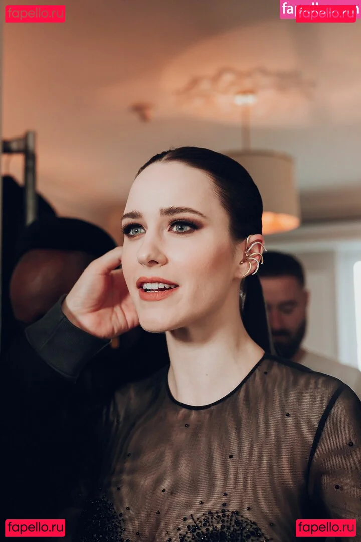 Rachel Brosnahan Onlyfans Photo Gallery 