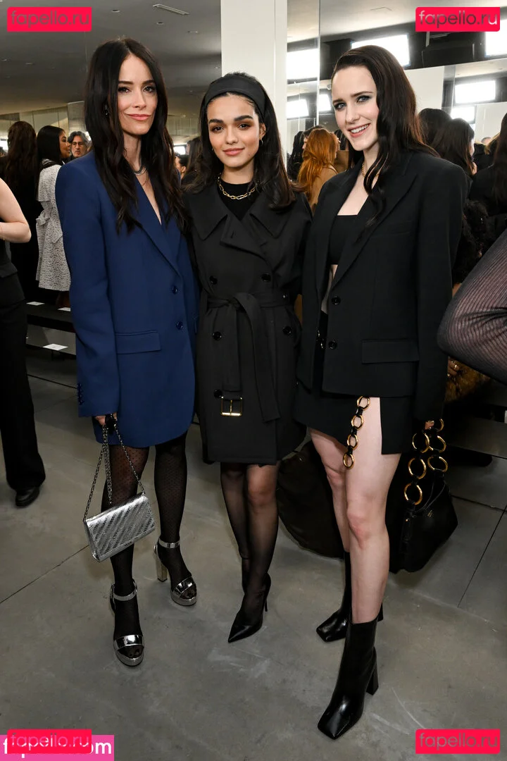 Rachel Brosnahan Onlyfans Photo Gallery 