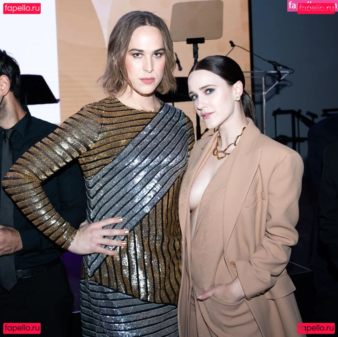 Rachel Brosnahan Onlyfans Photo Gallery 