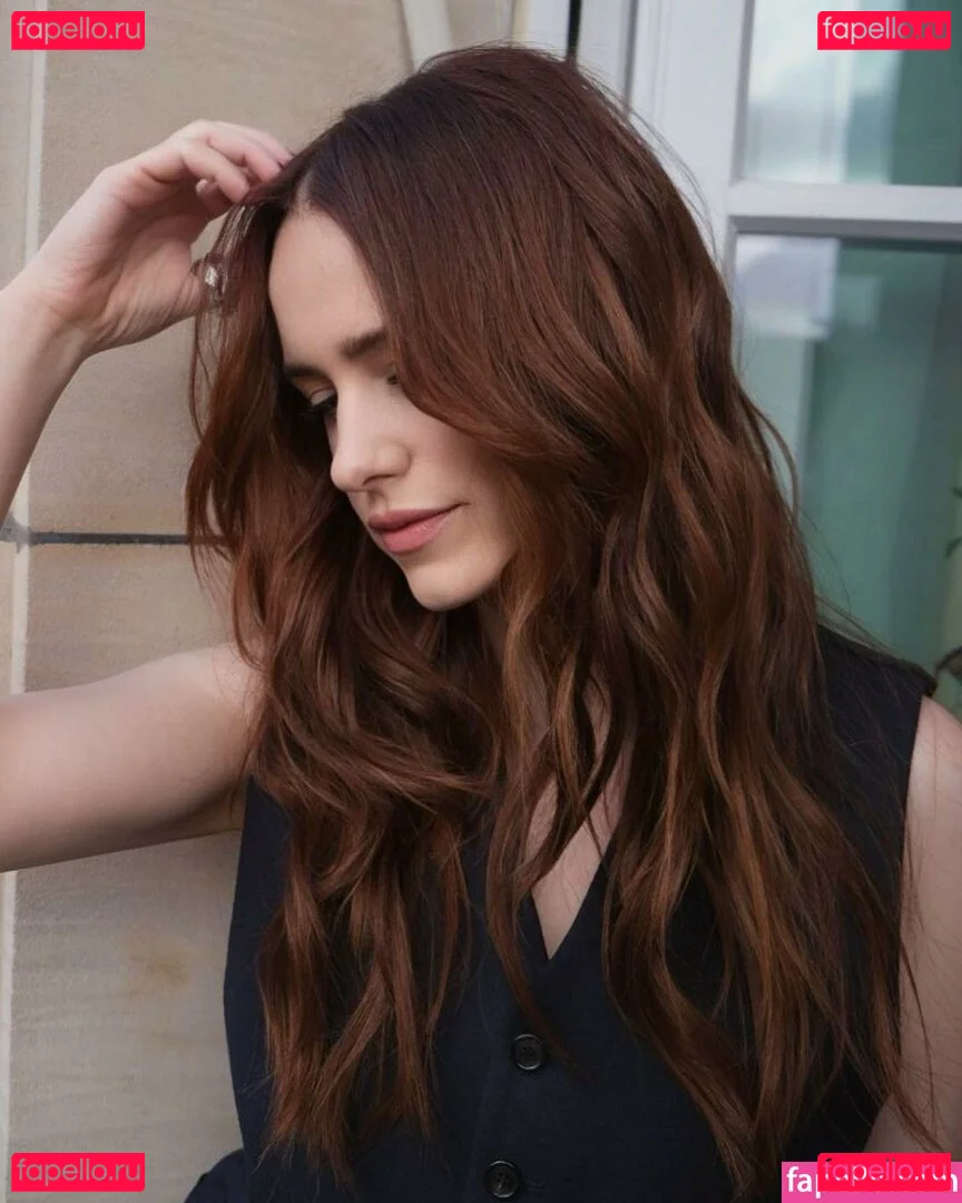 Rachel Brosnahan Onlyfans Photo Gallery 