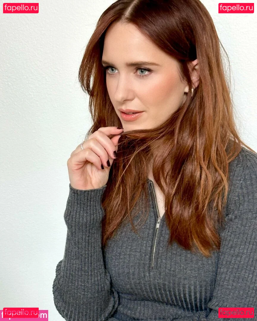 Rachel Brosnahan Onlyfans Photo Gallery 