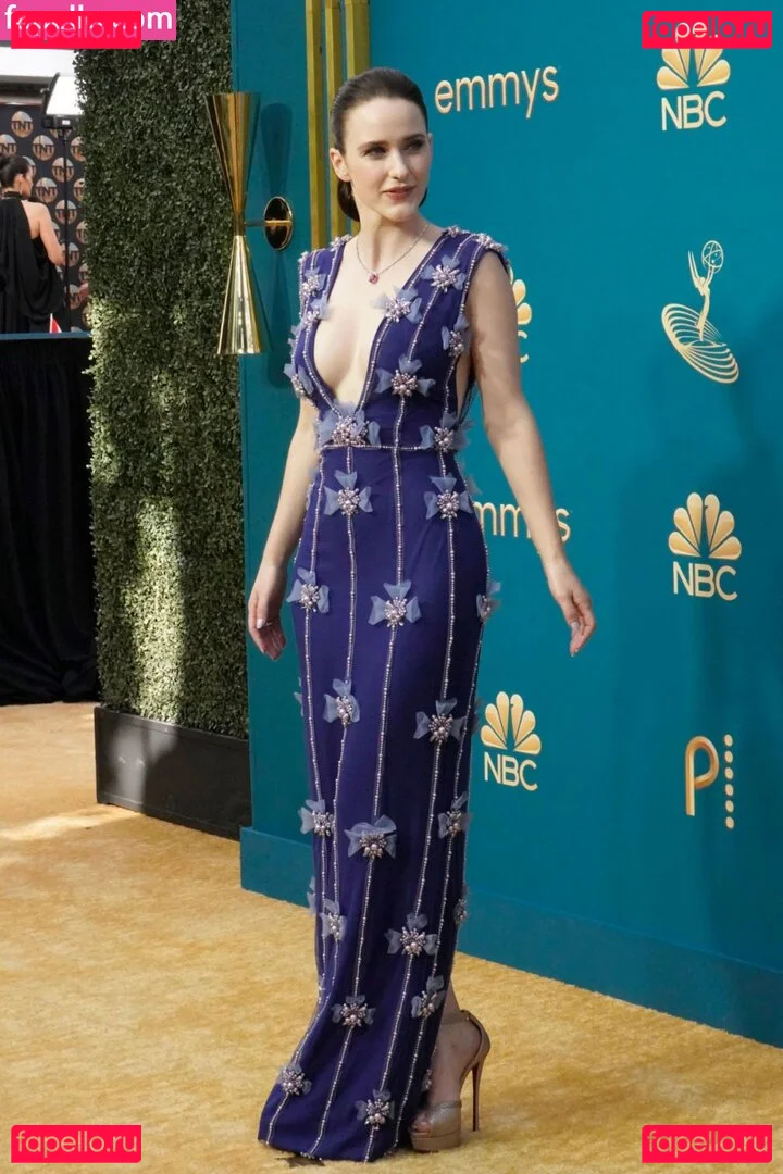 Rachel Brosnahan Onlyfans Photo Gallery 