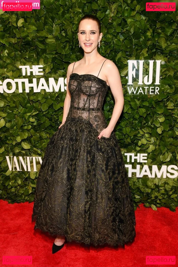 Rachel Brosnahan Onlyfans Photo Gallery 