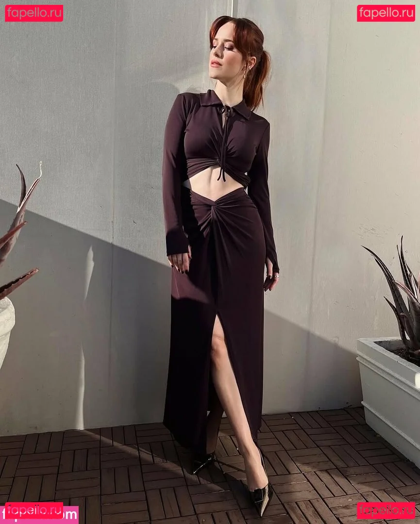 Rachel Brosnahan Onlyfans Photo Gallery 