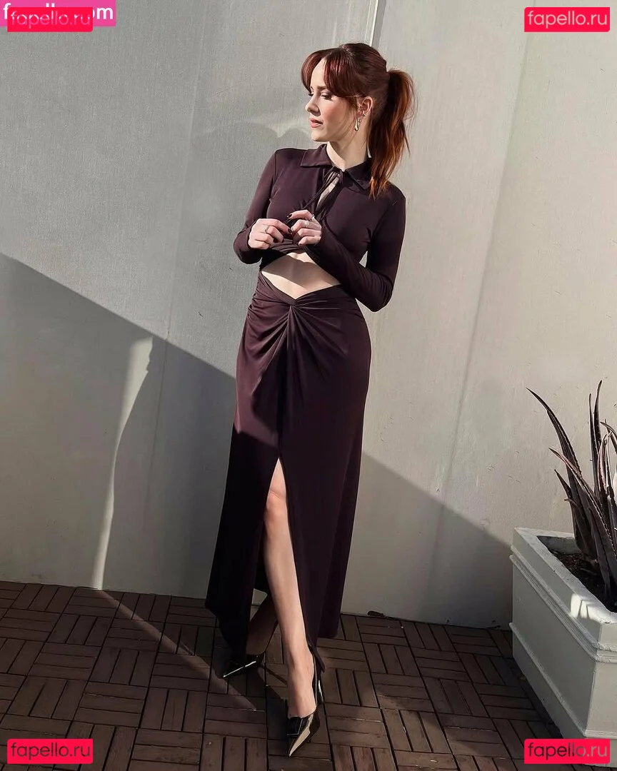 Rachel Brosnahan Onlyfans Photo Gallery 