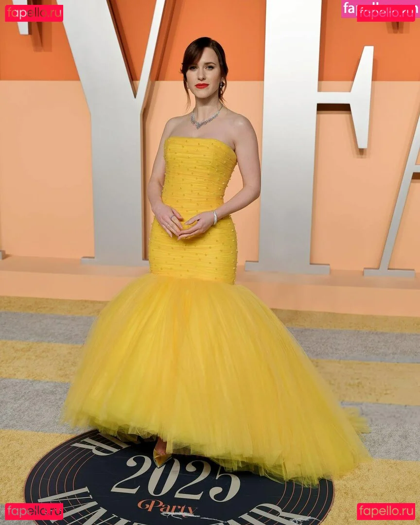 Rachel Brosnahan Onlyfans Photo Gallery 