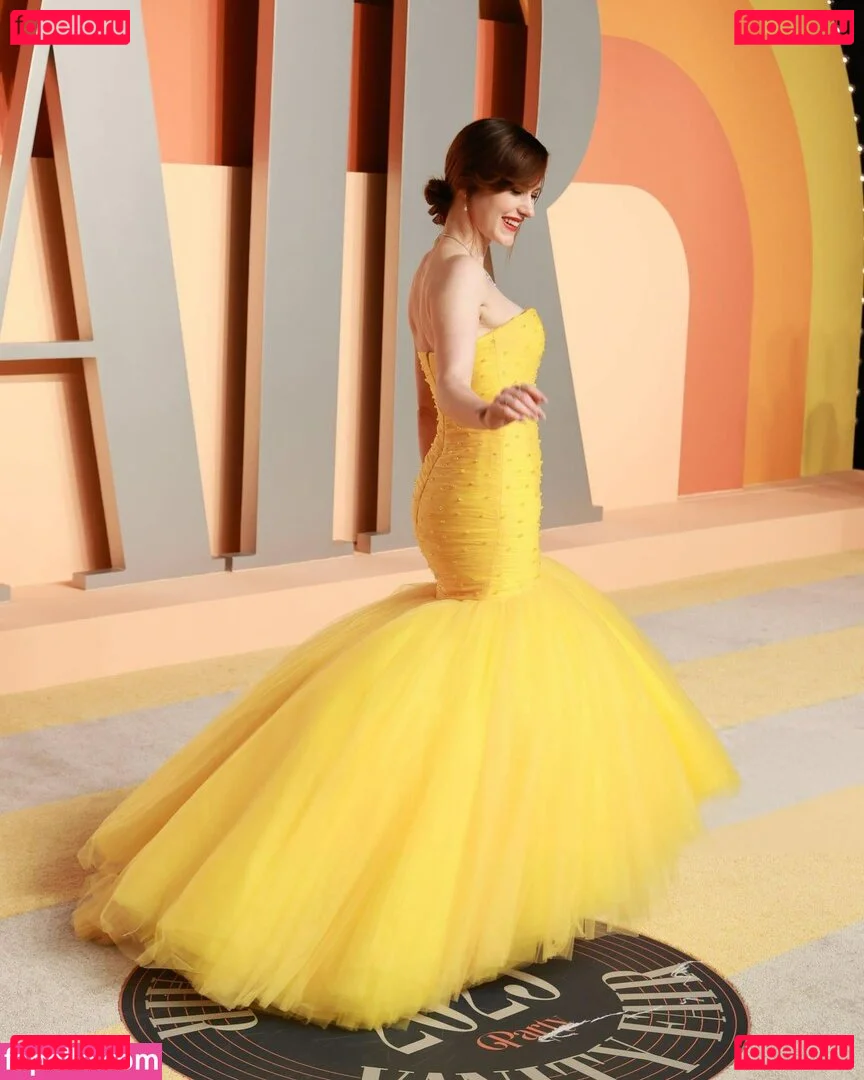 Rachel Brosnahan Onlyfans Photo Gallery 