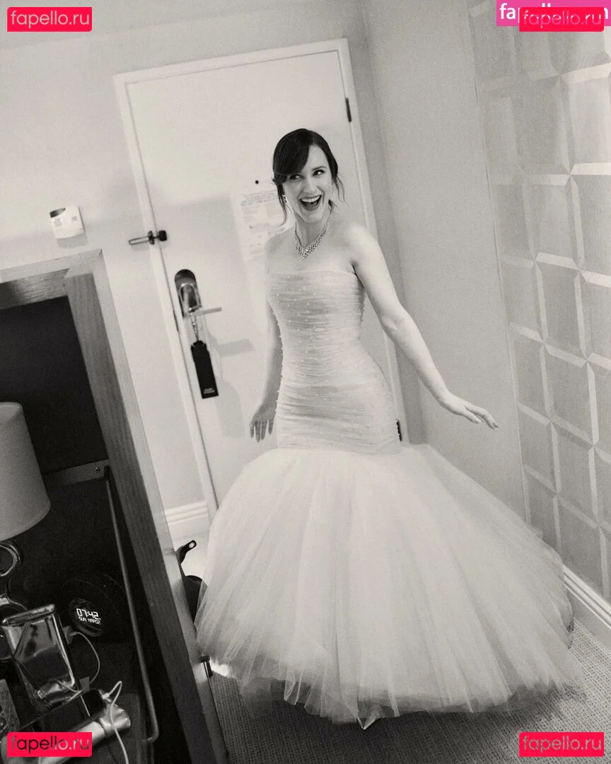 Rachel Brosnahan Onlyfans Photo Gallery 