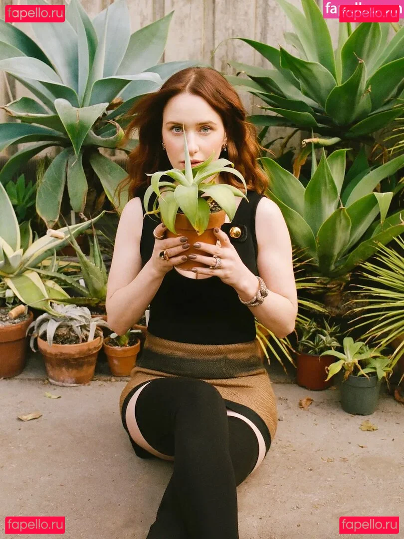 Rachel Brosnahan Onlyfans Photo Gallery 