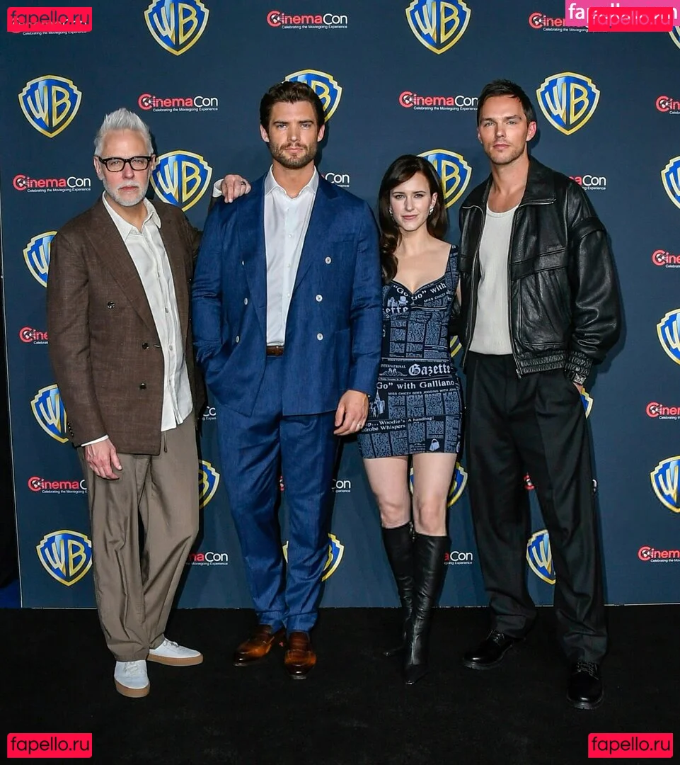 Rachel Brosnahan Onlyfans Photo Gallery 