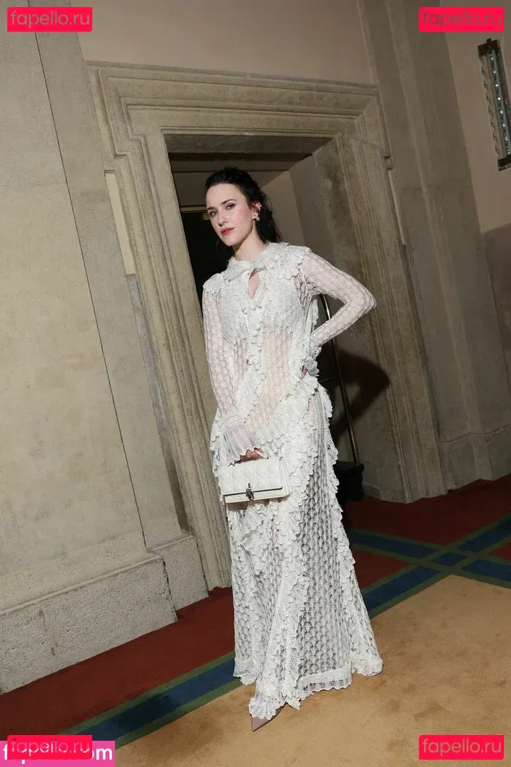 Rachel Brosnahan Onlyfans Photo Gallery 