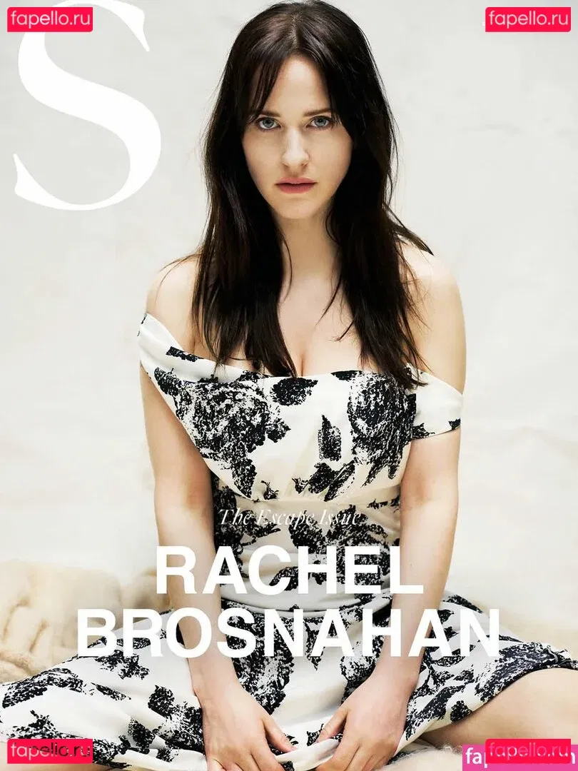 Rachel Brosnahan Onlyfans Photo Gallery 