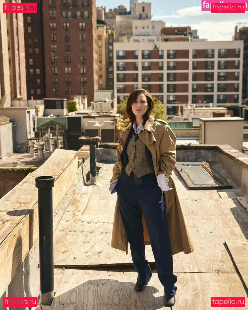 Rachel Brosnahan Onlyfans Photo Gallery 