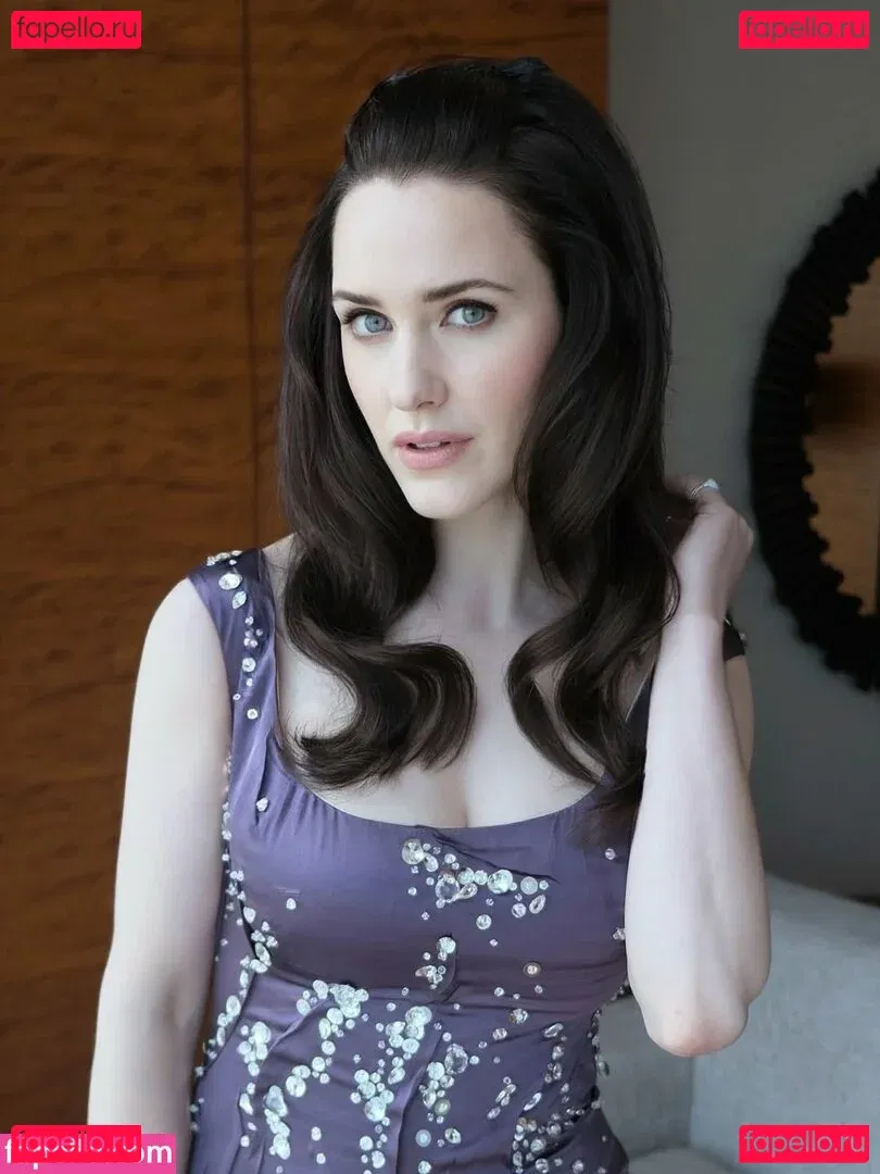 Rachel Brosnahan Onlyfans Photo Gallery 