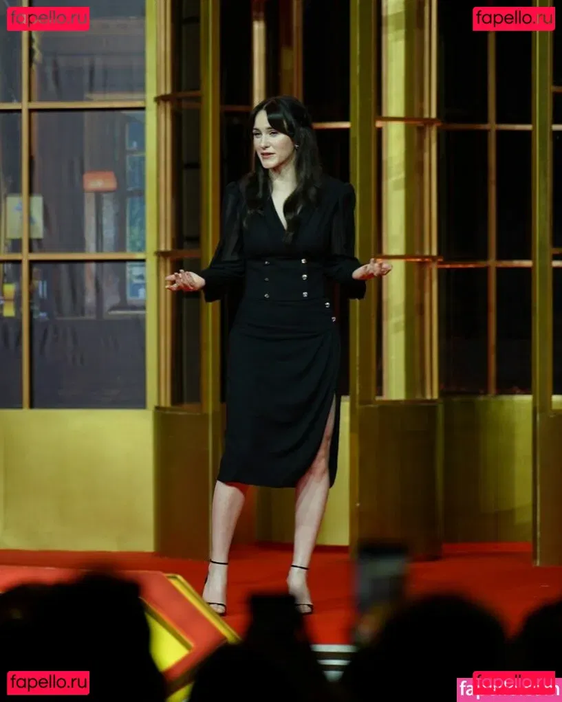 Rachel Brosnahan Onlyfans Photo Gallery 