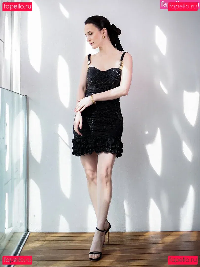 Rachel Brosnahan Onlyfans Photo Gallery 