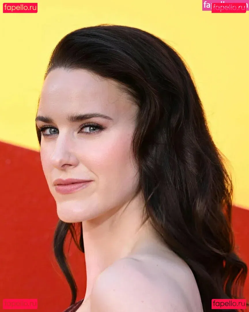 Rachel Brosnahan Onlyfans Photo Gallery 