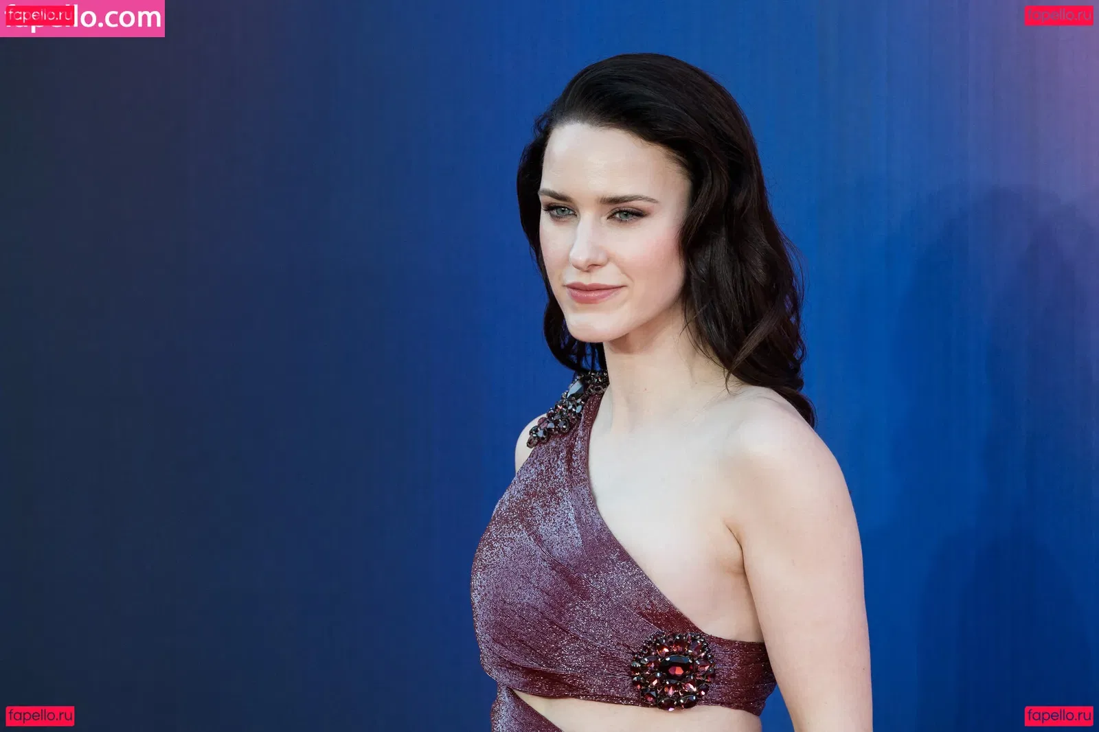 Rachel Brosnahan Onlyfans Photo Gallery 